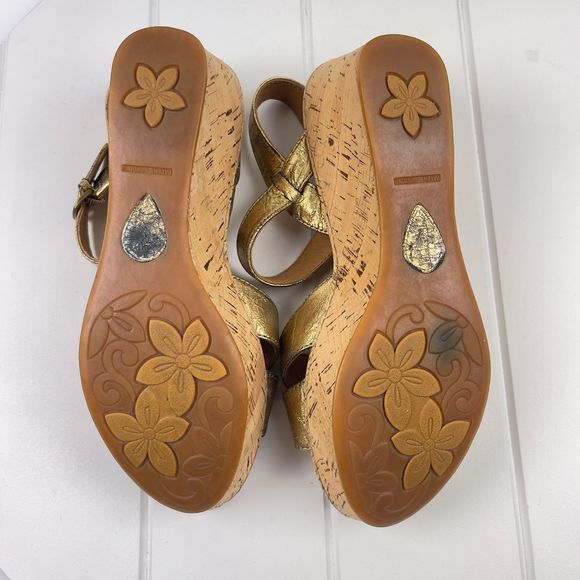 Born Du Jour Metallic Gold Cork Wedge Sandals D58310 9M Retail $100.00 - Picture 7 of 8